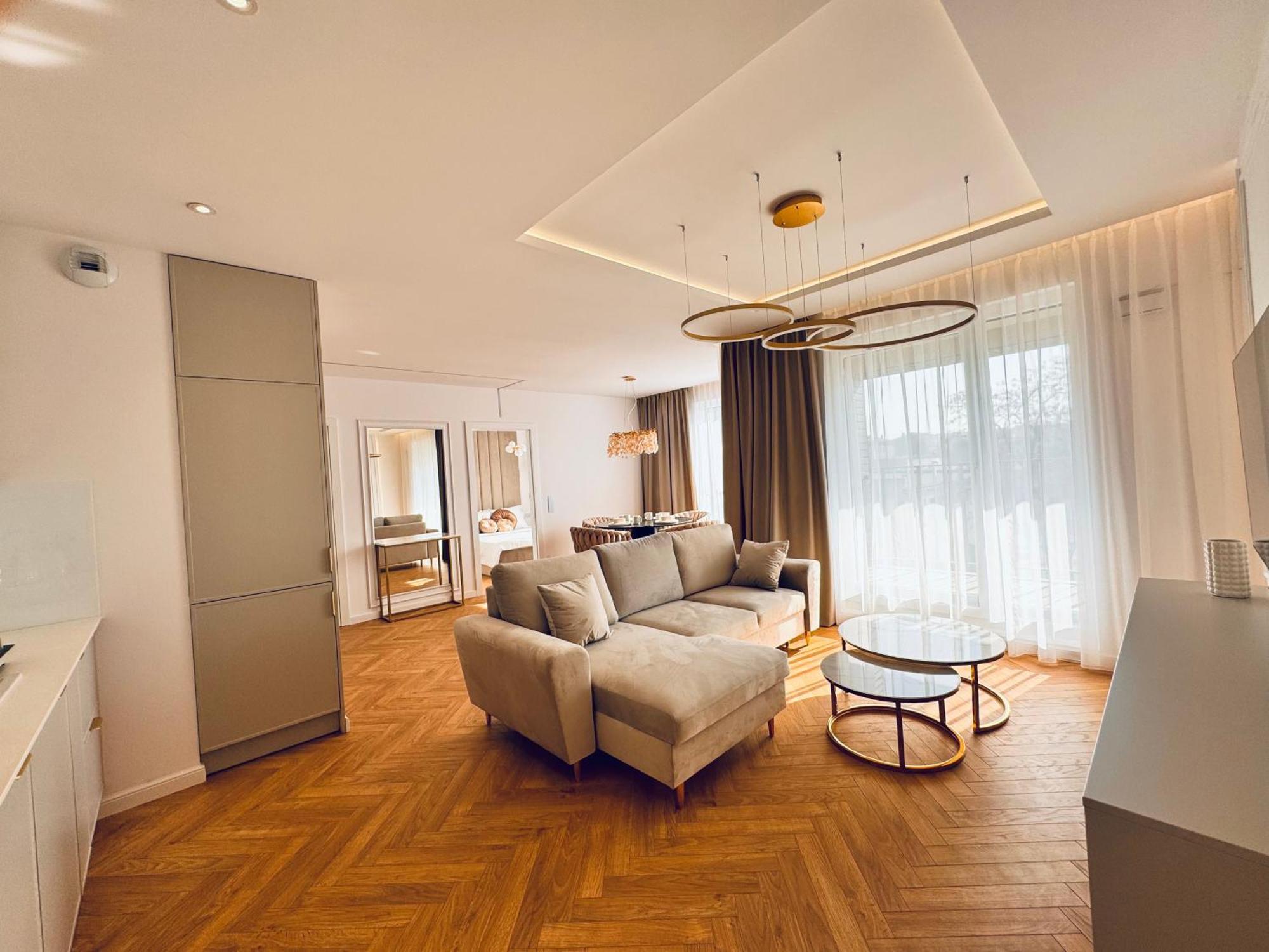 Taupe II Wyjatkowy Apartament W Centrum Lodzi Exterior photo